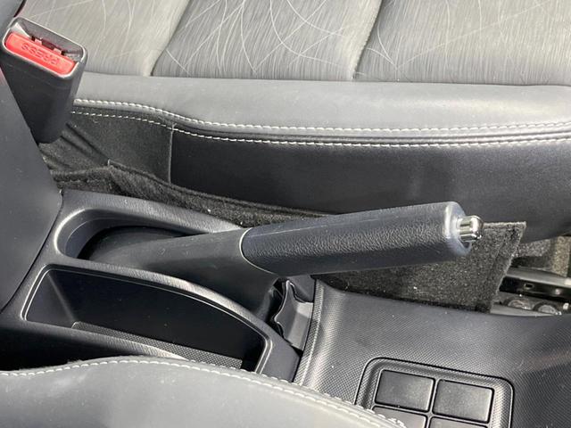 アクア Ｇブラックソフトレザーセレクション　バックカメラ　ハーフレザーシート　ＨＩＤヘッド　ＥＴＣ　純正１５インチアルミ　オートエアコン　ＣＤ　ＤＶＤ再生　地デジ（47枚目）