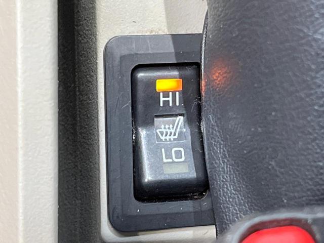 デリカD:5 G プレミアム 4WD 両側電動ドア バックカメラ 衝突被害軽減システム 電動リアゲート ドラレコ スマートキー LEDヘッド デュアルエアコン リアエアコン CD DVD再生 LEDフォグ(8枚目)