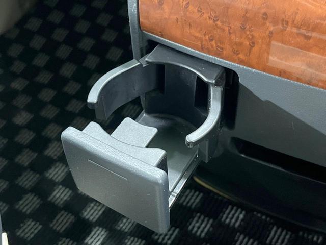 デリカD:5 G プレミアム 4WD 両側電動ドア バックカメラ 衝突被害軽減システム 電動リアゲート ドラレコ スマートキー LEDヘッド デュアルエアコン リアエアコン CD DVD再生 LEDフォグ(53枚目)