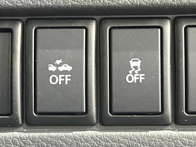 �y�Փˌy���V�X�e���z���s���ɑO���̎ԗ�����F�����A�Փ˂������Ȏ��͌x��ƃu���[�L�ŏՓˉ���Ɣ�Q�y�����A�V�X�g�B�����S�Ƀh���C�u�����y���݂��������܂��B