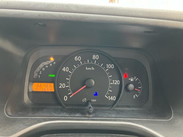 サンバーバン VB 2WD オートマ車 エアコン パワステ ラジオ 運転席エアバッグ ヘッドライトレベライザー 積載量350kg(12枚目)
