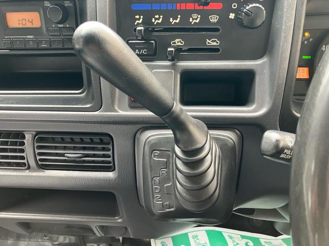 サンバーバン VB 2WD オートマ車 エアコン パワステ ラジオ 運転席エアバッグ ヘッドライトレベライザー 積載量350kg(15枚目)