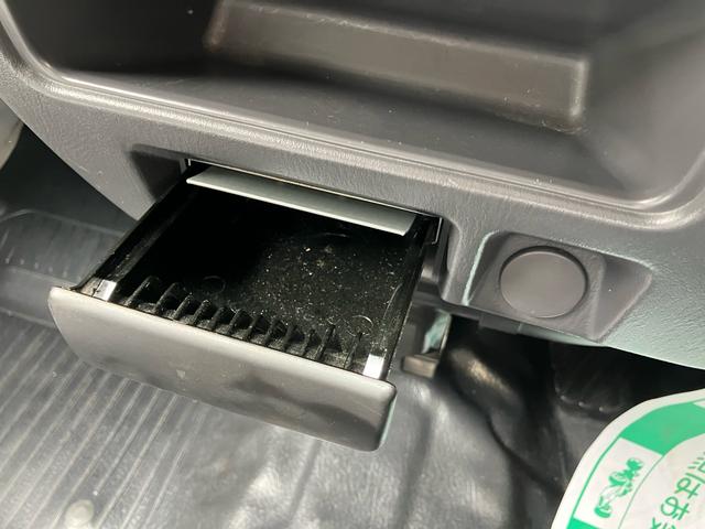 サンバーバン VB 2WD オートマ車 エアコン パワステ ラジオ 運転席エアバッグ ヘッドライトレベライザー 積載量350kg(17枚目)