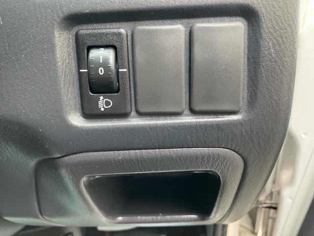 サンバーバン VB 2WD オートマ車 エアコン パワステ ラジオ 運転席エアバッグ ヘッドライトレベライザー 積載量350kg(20枚目)