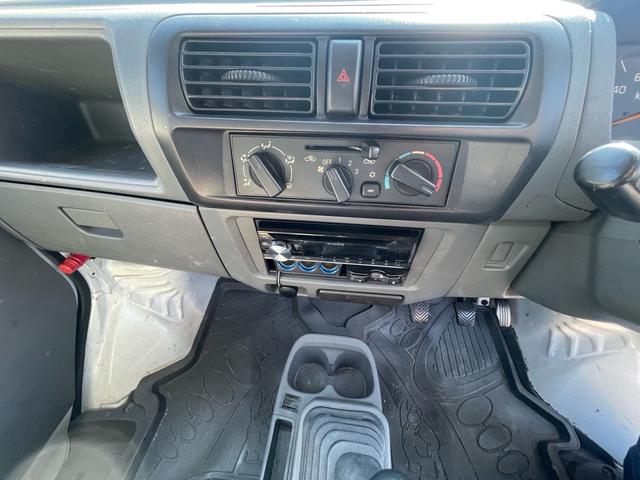 ミニキャブトラック ベースグレード　２ＷＤ　５ＭＴ　エアコン　パワステ　ＥＴＣ　ドラレコ（16枚目）