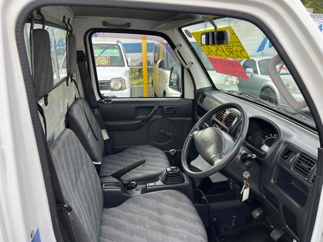 キャリイトラック  4WD 軽トラック MT エアコン パワーステアリング(10枚目)