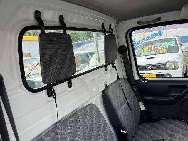 キャリイトラック  4WD 軽トラック MT エアコン パワーステアリング(11枚目)