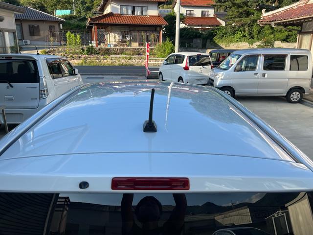 ステラ Ｌリミテッド　スマートアシスト　４ＷＤ　スマートキー　プッシュスタート　ナビ・ワンセグＴＶ　バックカメラ　ＥＴＣ　禁煙車　新品タイヤ装着　エコアイドル　社外１４インチＡＷ　盗難防止システム　衝突安全ボディ（27枚目）