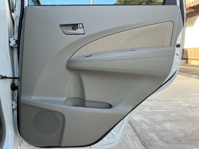 ステラ Ｌリミテッド　スマートアシスト　４ＷＤ　スマートキー　プッシュスタート　ナビ・ワンセグＴＶ　バックカメラ　ＥＴＣ　禁煙車　新品タイヤ装着　エコアイドル　社外１４インチＡＷ　盗難防止システム　衝突安全ボディ（43枚目）