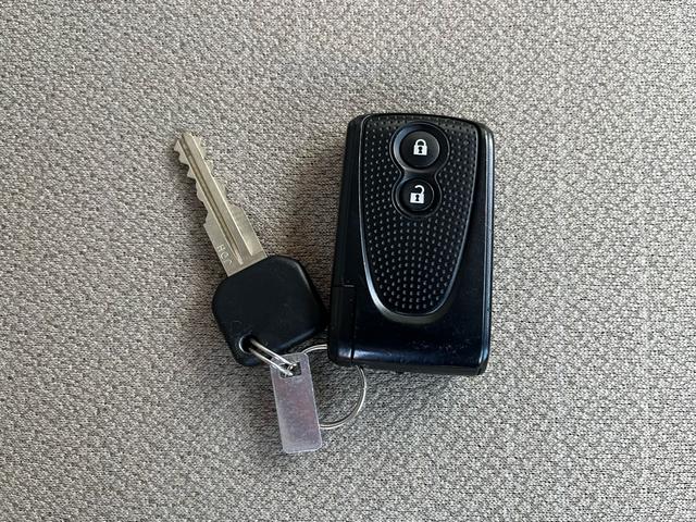 ステラ Ｌリミテッド　スマートアシスト　４ＷＤ　スマートキー　プッシュスタート　ナビ・ワンセグＴＶ　バックカメラ　ＥＴＣ　禁煙車　新品タイヤ装着　エコアイドル　社外１４インチＡＷ　盗難防止システム　衝突安全ボディ（49枚目）