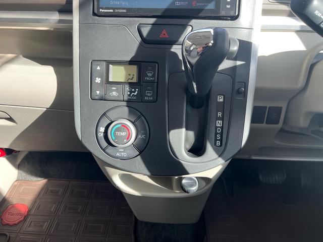 タント Ｘ　スマートキー　プッシュスタート　ナビ・フルセグＴＶ　左電動スライドドア　ＥＴＣ　禁煙車　新品バッテリー　エコアイドル　オートライト　ＵＶカットガラス　盗難防止システム　衝突安全ボディ（29枚目）