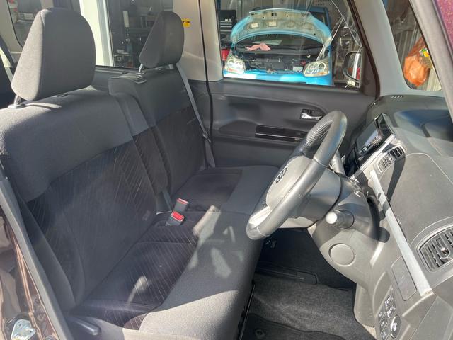 タント カスタムＲＳ　ＳＡ　ターボ　スマートキー　プッシュスタート　ナビ・フルセグＴＶ　Ｂｌｕｅｔｏｏｔｈ　ＵＳＢ端子　両側電動スライドドア　禁煙車　ＬＥＤヘッドライト　純正１５インチＡＷ　スマアシ　エコアイドル（7枚目）