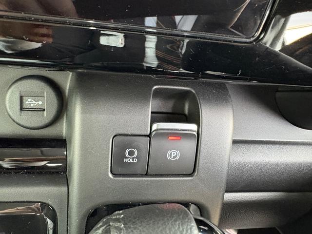 スペーシアカスタム カスタム　ＨＹＢＲＩＤ　ＸＳ　バックカメラ　オートライト　Ｂｌｕｅｔｏｏｔｈ　スライドドア　純正ナビ　プッシュスタート　シートヒーター　オートエアコン　スズキセーフティーサポート　衝突被害軽減システム　アイドリングストップ（8枚目）