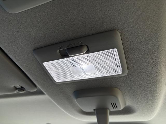 スペーシアカスタム カスタム　ＨＹＢＲＩＤ　ＸＳ　バックカメラ　オートライト　Ｂｌｕｅｔｏｏｔｈ　スライドドア　純正ナビ　プッシュスタート　シートヒーター　オートエアコン　スズキセーフティーサポート　衝突被害軽減システム　アイドリングストップ（17枚目）