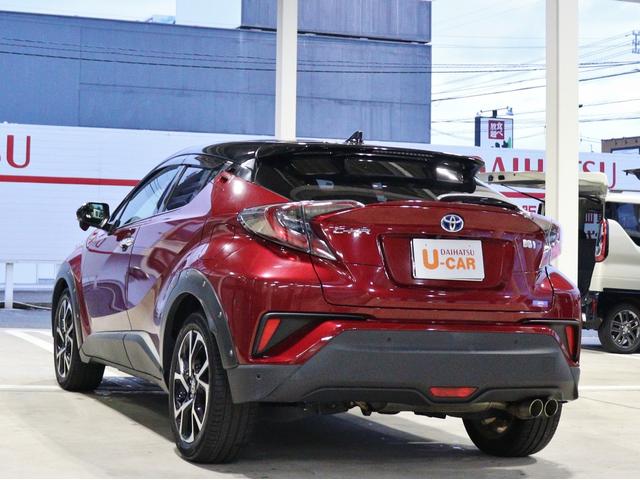C-HR G LEDエディション クルーズコントロール バックカメラ 運転席・助手席シートヒーター ナビ ETC フルセグ Bluetooth LEDヘッドライト フロントフォグランプ スマートキー CD DVD 電動格納ミラー(5枚目)