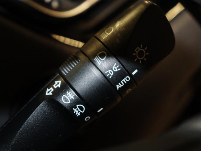 C-HR G LEDエディション クルーズコントロール バックカメラ 運転席・助手席シートヒーター ナビ ETC フルセグ Bluetooth LEDヘッドライト フロントフォグランプ スマートキー CD DVD 電動格納ミラー(24枚目)