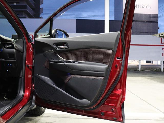C-HR G LEDエディション クルーズコントロール バックカメラ 運転席・助手席シートヒーター ナビ ETC フルセグ Bluetooth LEDヘッドライト フロントフォグランプ スマートキー CD DVD 電動格納ミラー(38枚目)
