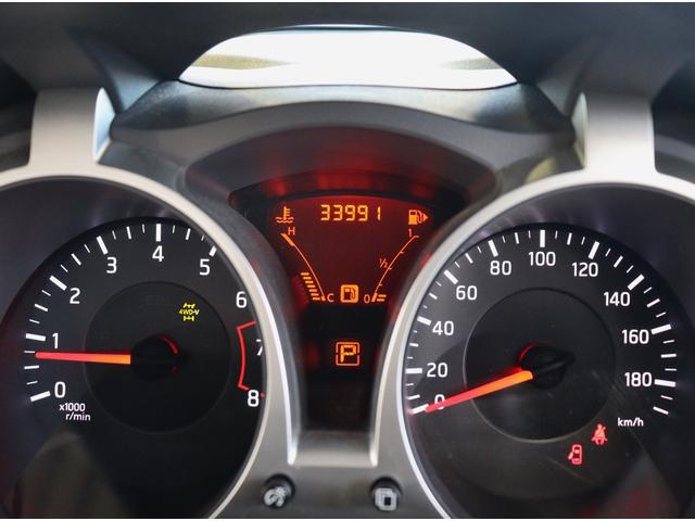 ジューク 16GT FOUR タイプV 4WD ターボ ナビ ETC スマートキー オートライト フロントフォグランプ 純正アルミホイール フルセグ 電動格納ミラー フロアマット サイドドアバイザー 運転席・助手席エアバック オートエアコン(14枚目)