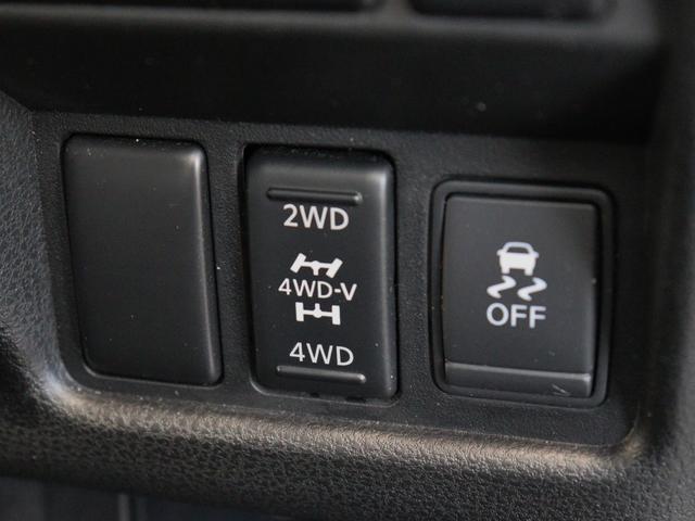 ジューク 16GT FOUR タイプV 4WD ターボ ナビ ETC スマートキー オートライト フロントフォグランプ 純正アルミホイール フルセグ 電動格納ミラー フロアマット サイドドアバイザー 運転席・助手席エアバック オートエアコン(17枚目)