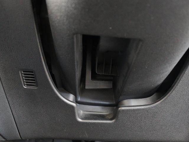 ジューク 16GT FOUR タイプV 4WD ターボ ナビ ETC スマートキー オートライト フロントフォグランプ 純正アルミホイール フルセグ 電動格納ミラー フロアマット サイドドアバイザー 運転席・助手席エアバック オートエアコン(18枚目)