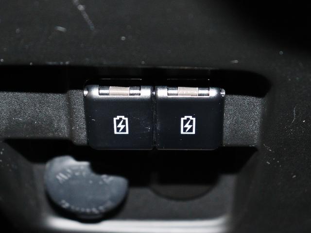 スペーシア ハイブリッドＸ　衝突被害軽減システム　両側パワースライドドア　８インチナビ　運転席シートヒーター　ＥＴＣ　天井サーキュレーター　オートライト　スマートキー　フルセグ　Ｂｌｕｅｔｏｏｔｈ　ＵＳＢ入力端子　フロアマット（27枚目）