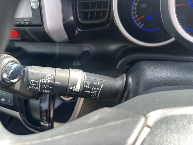 N-BOXカスタム G SSパッケージ ETC バックカメラ 両側電動スライドドア TV 衝突被害軽減システム オートライト HID スマートキー アイドリングストップ 電動格納ミラー ベンチシート CVT 盗難防止システム ABS ESC(8枚目)