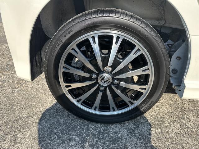 Ｎ－ＢＯＸカスタム Ｇ・ターボパッケージ　ＥＴＣ　バックカメラ　両側電動スライドドア　ナビ　ＴＶ　オートクルーズコントロール　オートライト　ＨＩＤ　スマートキー　電動格納ミラー　ベンチシート　ＣＶＴ　盗難防止システム　ＡＢＳ　ＥＳＣ　ＣＤ（24枚目）