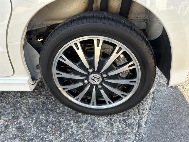 Ｎ－ＢＯＸカスタム Ｇ・ターボパッケージ　ＥＴＣ　バックカメラ　両側電動スライドドア　ナビ　ＴＶ　オートクルーズコントロール　オートライト　ＨＩＤ　スマートキー　電動格納ミラー　ベンチシート　ＣＶＴ　盗難防止システム　ＡＢＳ　ＥＳＣ　ＣＤ（25枚目）