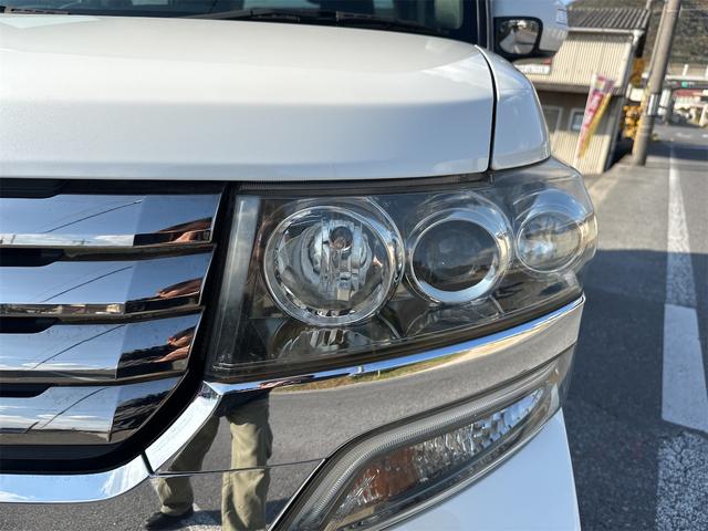 Ｎ－ＢＯＸカスタム Ｇ・ターボパッケージ　ＥＴＣ　バックカメラ　両側電動スライドドア　ナビ　ＴＶ　オートクルーズコントロール　オートライト　ＨＩＤ　スマートキー　電動格納ミラー　ベンチシート　ＣＶＴ　盗難防止システム　ＡＢＳ　ＥＳＣ　ＣＤ（27枚目）