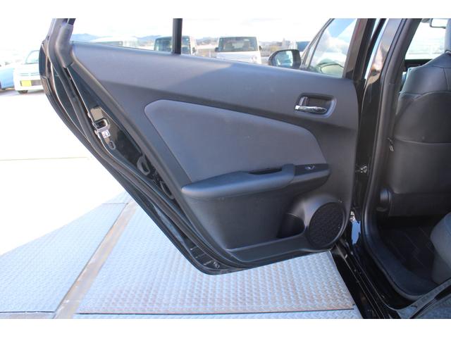 プリウス Ａツーリングセレクション　レザーシート　シートヒーター　純正ナビＴＶ　バックカメラ　オートクルーズ　ドライブレコーダー　スマートキー　コーナーセンサー　スペアキー（77枚目）