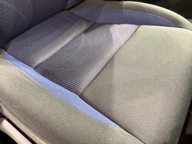 S トヨタセーフティーセンス SDナビ ETC 禁煙車 Bluetooth再生 横滑り防止装置 車線逸脱防止装置 オートエアコン 電動格納ミラー パワーウィンドウ パワーステアリング(42枚目)