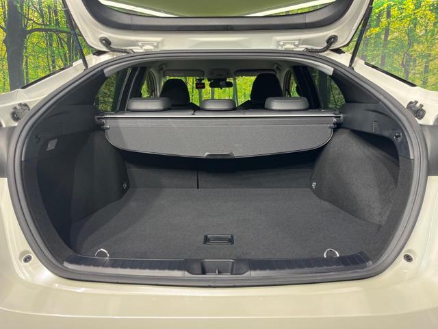 Sツーリングセレクション セーフティセンス 禁煙車 SDナビ レーダークルーズ バックカメラ フルセグTV ETC シートヒーター 合皮レザーシート LEDヘッドライト LEDフォグ ドライブレコーダー スマートキー(11枚目)