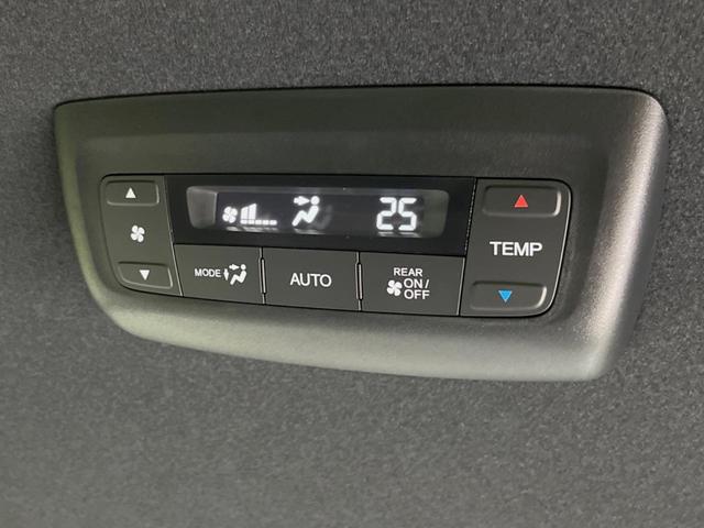 スパーダ　登録済未使用車　ターボ　両側電動ドア　衝突軽減装置　アダプティブクルーズ　シートヒーター　パワーバックドア　ハーフレザー　ＬＥＤヘッド　ＬＥＤフォグ　クリアランスソナー　リアオートエアコン(7枚目)