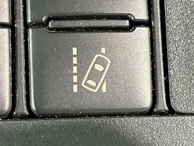 シエンタ ハイブリッドＧ　純正ナビ　バックカメラ　衝突軽減装置　両側電動スライドドア　革巻きステアリング　禁煙車　ＬＥＤヘッド　純正１６インチアルミ　スマートキー　ステアリングスイッチ　オートマチックハイビーム　オートライト（33枚目）