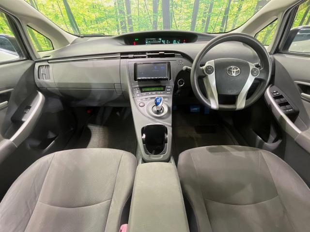 プリウス Ｓ　ＳＤナビ　バックカメラ　禁煙車　ドラレコ　スマートキー　ＥＴＣ　オートライト　オートエアコン　Ｂｌｕｅｔｏｏｔｈ　ＣＤ再生　地デジ　ステアリングスイッチ　フォグライト　プライバシーガラス　盗難防止装置（2枚目）