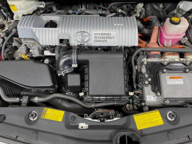 プリウス Ｓ　ＳＤナビ　バックカメラ　禁煙車　ドラレコ　スマートキー　ＥＴＣ　オートライト　オートエアコン　Ｂｌｕｅｔｏｏｔｈ　ＣＤ再生　地デジ　ステアリングスイッチ　フォグライト　プライバシーガラス　盗難防止装置（18枚目）