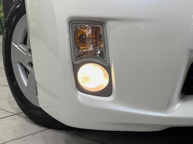 プリウス Ｓ　ＳＤナビ　バックカメラ　禁煙車　ドラレコ　スマートキー　ＥＴＣ　オートライト　オートエアコン　Ｂｌｕｅｔｏｏｔｈ　ＣＤ再生　地デジ　ステアリングスイッチ　フォグライト　プライバシーガラス　盗難防止装置（51枚目）
