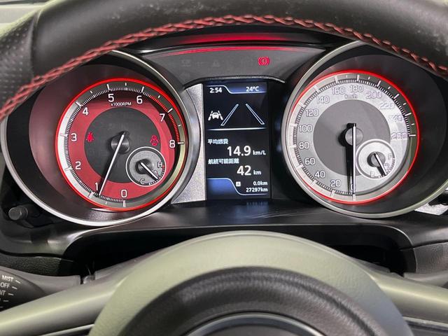 スイフトスポーツ ベースグレード　ＭＴ車　ディスプレイオーディオ　バックカメラ　衝突軽減装置　ドラレコ　ＥＴＣ　デジタルインナーミラー　ＬＥＤヘッドライト　運転席シートヒーター　スマートキー　クルーズコントロール　コーナーセンサー（23枚目）