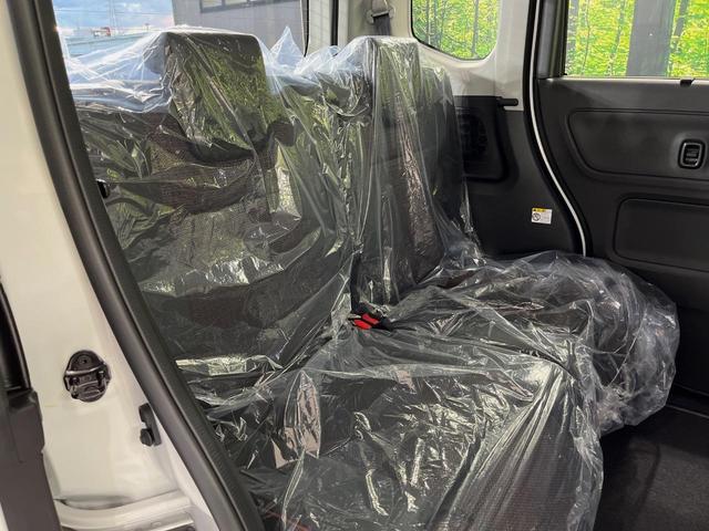 スペーシアカスタム ハイブリッドＸＳターボ　届出済未使用車　衝突軽減装置　レーダークルーズ　両側電動スライドドア　スマートキー　前席シートヒーター　ＬＥＤヘッド　純正１５インチアルミ　革巻きステアリング　電動パーキングブレーキ　オートライト（9枚目）