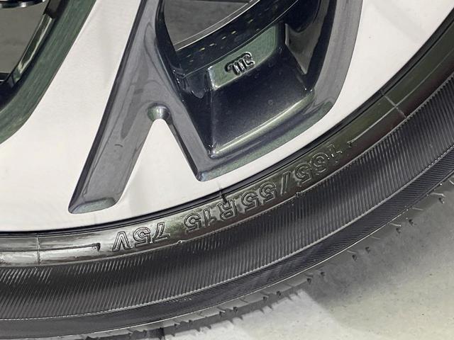 スペーシアカスタム ハイブリッドＸＳターボ　届出済未使用車　衝突軽減装置　レーダークルーズ　両側電動スライドドア　スマートキー　前席シートヒーター　ＬＥＤヘッド　純正１５インチアルミ　革巻きステアリング　電動パーキングブレーキ　オートライト（58枚目）