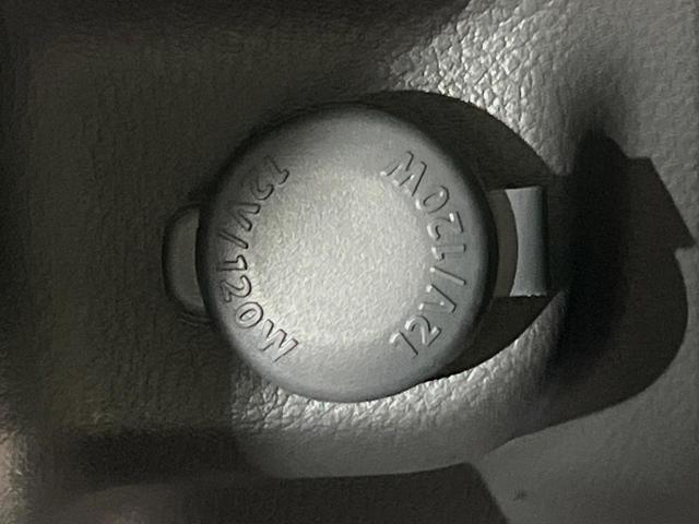 アルト Ｌ　衝突軽減装置　禁煙車　シートヒーター　コーナーセンサー　車線逸脱警報　オートライト　ＣＤ再生　アイドリングストップ　衝突安全ボディ　横滑り防止装置　パワーステアリング　パワーウィンドウ（31枚目）