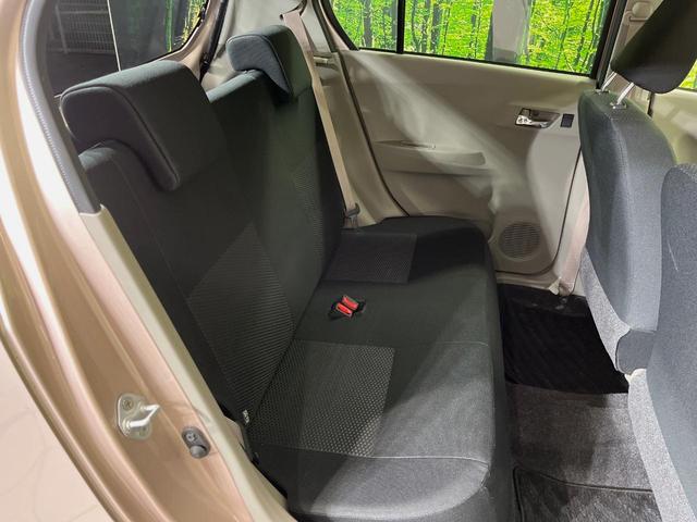 ミライース Ｘ　リミテッドＳＡ　衝突軽減装置　禁煙車　純正１４インチアルミホイール　ＣＤ再生　オーディオ　アイドリングストップ　横滑り防止装置　プライバシーガラス　電動格納ミラー　パワーウィンドウ　盗難防止装置　パワーステアリング（9枚目）