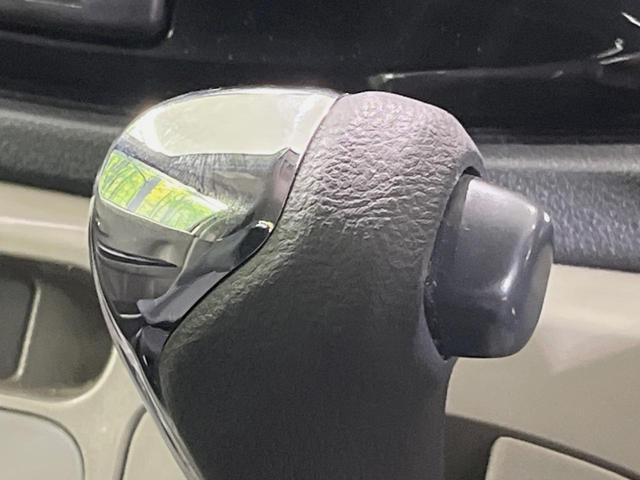 ミライース Ｘ　リミテッドＳＡ　衝突軽減装置　禁煙車　純正１４インチアルミホイール　ＣＤ再生　オーディオ　アイドリングストップ　横滑り防止装置　プライバシーガラス　電動格納ミラー　パワーウィンドウ　盗難防止装置　パワーステアリング（22枚目）