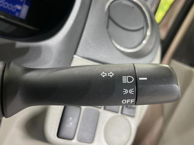 ミライース Ｘ　リミテッドＳＡ　衝突軽減装置　禁煙車　純正１４インチアルミホイール　ＣＤ再生　オーディオ　アイドリングストップ　横滑り防止装置　プライバシーガラス　電動格納ミラー　パワーウィンドウ　盗難防止装置　パワーステアリング（27枚目）