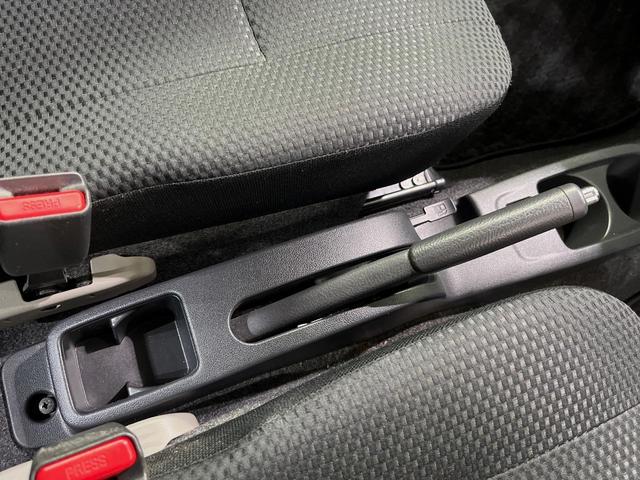 ミライース Ｘ　リミテッドＳＡ　衝突軽減装置　禁煙車　純正１４インチアルミホイール　ＣＤ再生　オーディオ　アイドリングストップ　横滑り防止装置　プライバシーガラス　電動格納ミラー　パワーウィンドウ　盗難防止装置　パワーステアリング（28枚目）