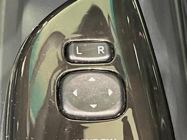 ヴェルファイア ２．４Ｚ　ゴールデンアイズ　サンルーフ　純正８型ナビ　バックカメラ　後席モニター　両側電動スライドドア　ウッドコンビステアリング　ＨＩＤヘッドライト　純正１８インチアルミ　ＥＴＣ　ドラレコ　パワーバックドア　コーナーセンサー（41枚目）