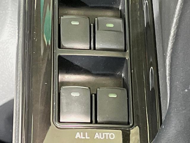 ヴェルファイア ２．４Ｚ　ゴールデンアイズ　サンルーフ　純正８型ナビ　バックカメラ　後席モニター　両側電動スライドドア　ウッドコンビステアリング　ＨＩＤヘッドライト　純正１８インチアルミ　ＥＴＣ　ドラレコ　パワーバックドア　コーナーセンサー（42枚目）
