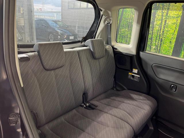 スペーシア Ｇ　ＳＤナビ　禁煙車　シートヒーター　スマートキー　ＥＴＣ　オートエアコン　ＣＤ　ＤＶＤ再生　アイドリングストップ　盗難防止装置　プライバシーガラス　電動格納ミラー　パワーウィンドウ　ベンチシート（9枚目）