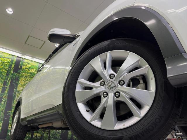 ヴェゼル ハイブリッドＸ　純正メーカーナビ　バックカメラ　衝突軽減装置　禁煙車　ドラレコ　コーナーセンサー　スマートキー　ＬＥＤヘッド　ＥＴＣ　クルーズコントロール　オートライト　オートエアコン　純正１６インチアルミ（13枚目）