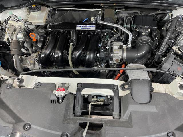 ヴェゼル ハイブリッドＸ　純正メーカーナビ　バックカメラ　衝突軽減装置　禁煙車　ドラレコ　コーナーセンサー　スマートキー　ＬＥＤヘッド　ＥＴＣ　クルーズコントロール　オートライト　オートエアコン　純正１６インチアルミ（18枚目）